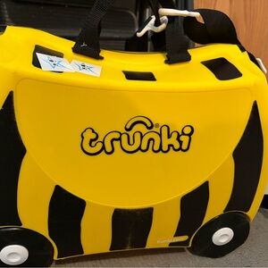 Ride-On Suitcase for Kids in Yellow